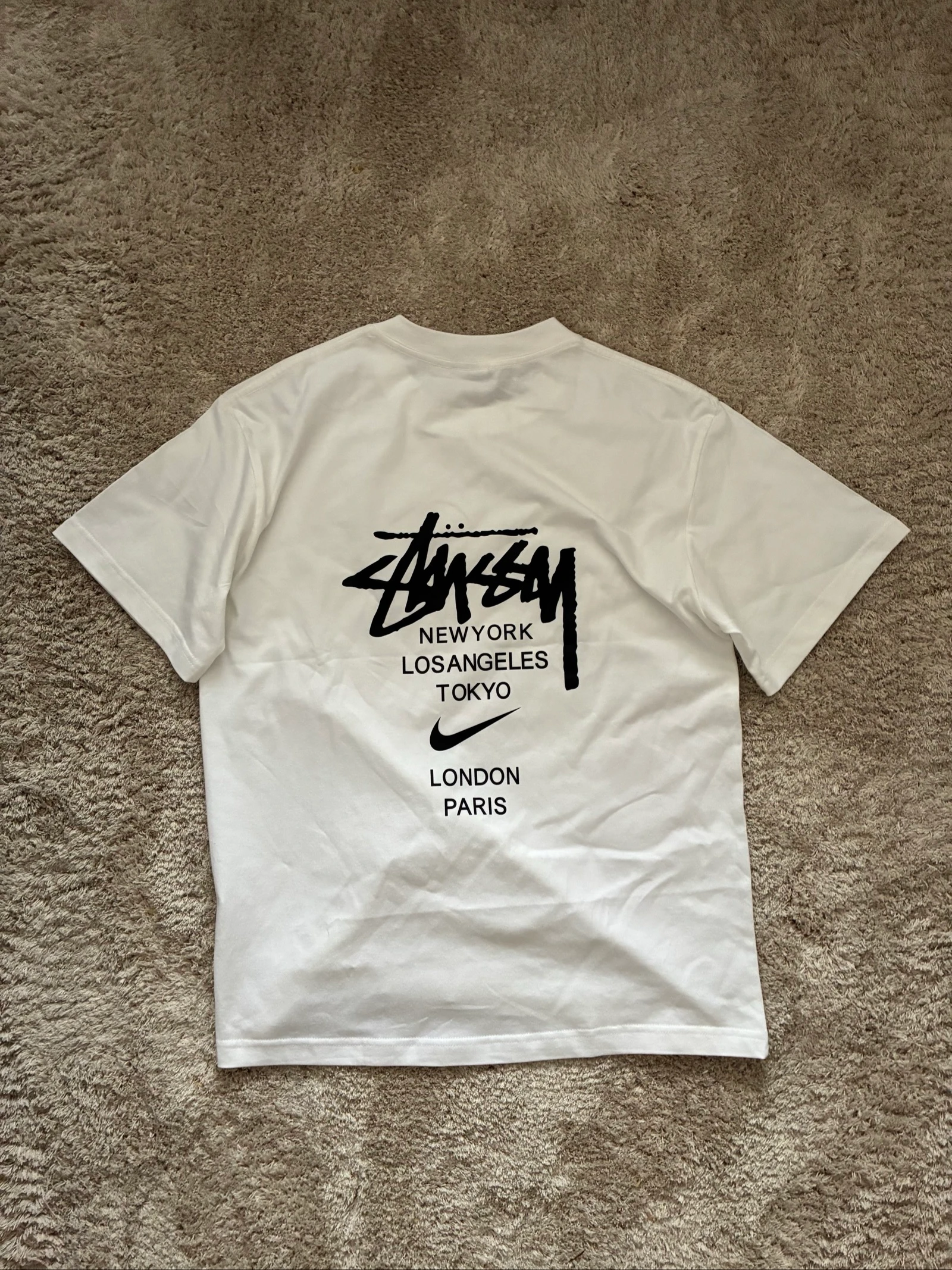 T-Shirt Stussy